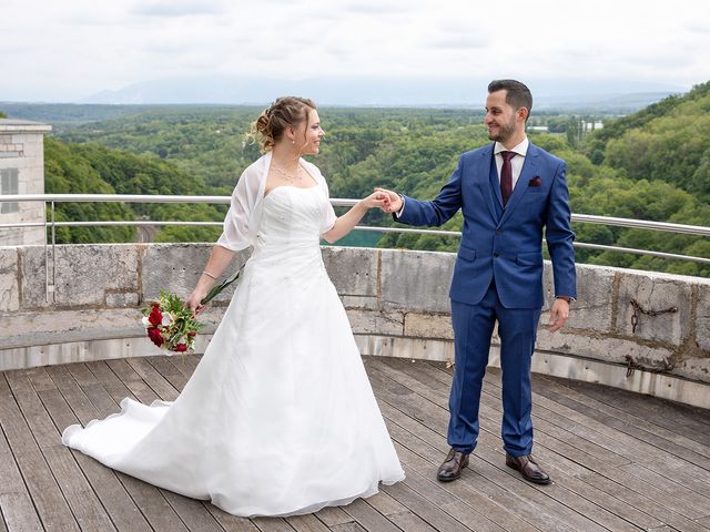 Le mariage de Mickaël et Marijke à Ferney-Voltaire, Ain 5