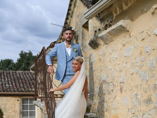 Le mariage de Mosca et Cassandra  à Saint-Vincent-de-Pertignas, Gironde 8