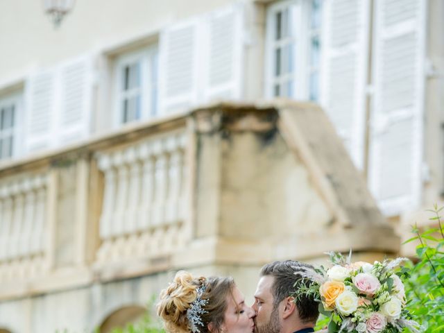 Le mariage de Cyril et Laetitia à Le Perréon, Rhône 25
