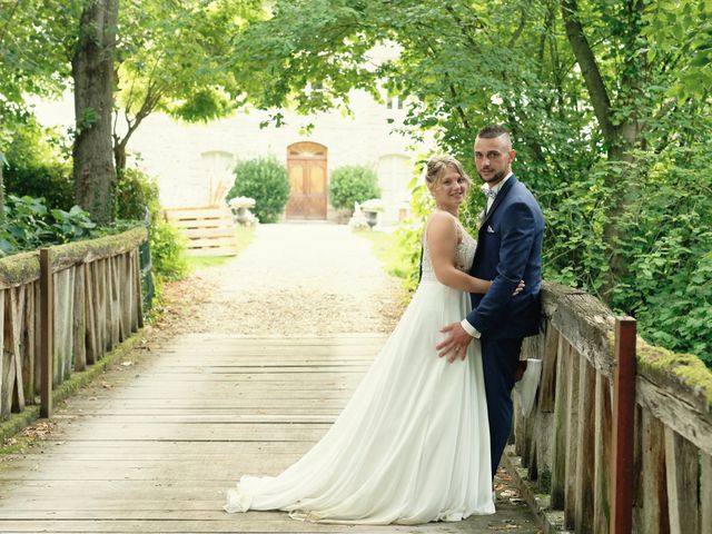 Le mariage de Corentin et Laura à Saint-Just-Sauvage, Marne 1