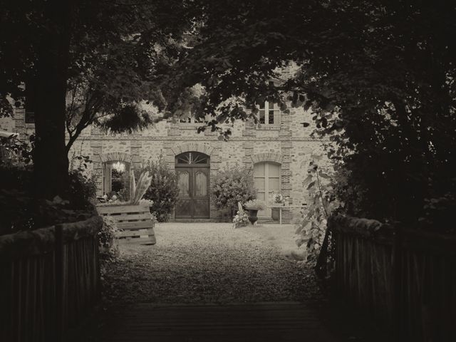 Le mariage de Corentin et Laura à Saint-Just-Sauvage, Marne 16