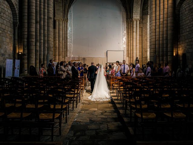 Le mariage de Nicolas et Lorraine à Saint-Yrieix-la-Perche, Haute-Vienne 16