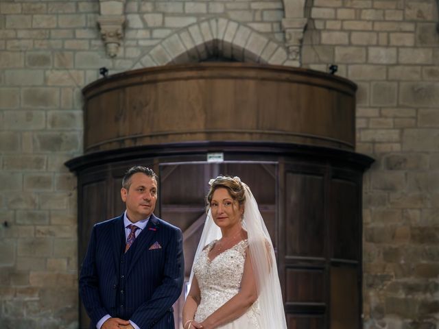 Le mariage de Nicolas et Lorraine à Saint-Yrieix-la-Perche, Haute-Vienne 17