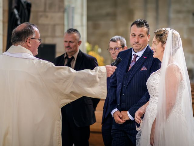 Le mariage de Nicolas et Lorraine à Saint-Yrieix-la-Perche, Haute-Vienne 20