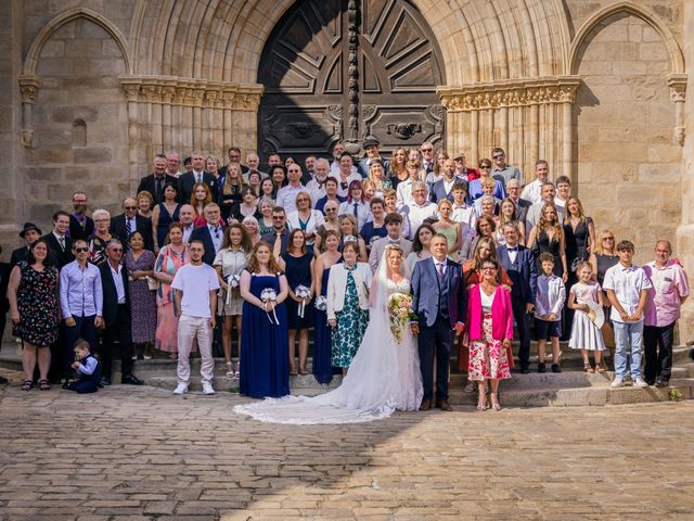 Le mariage de Nicolas et Lorraine à Saint-Yrieix-la-Perche, Haute-Vienne 24