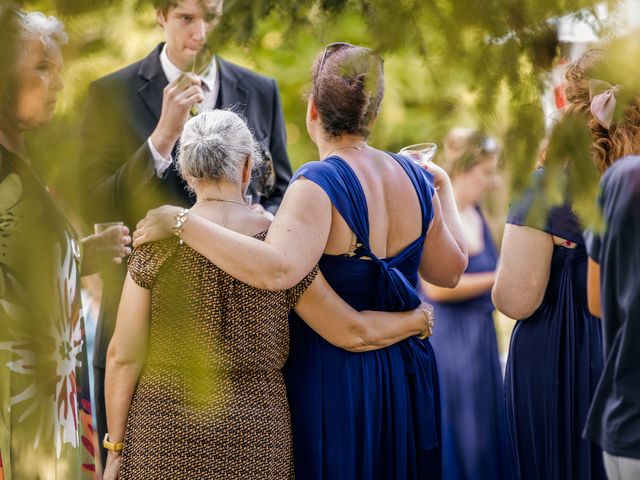 Le mariage de Nicolas et Lorraine à Saint-Yrieix-la-Perche, Haute-Vienne 30