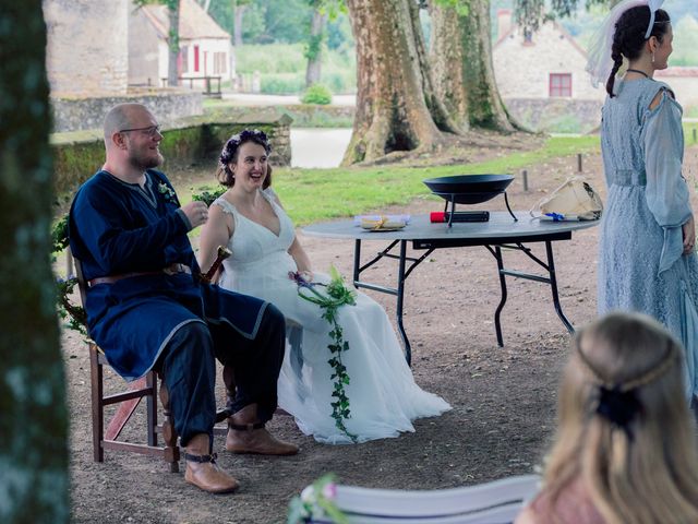 Le mariage de Gurvan et Sixtine à Bannegon, Cher 33