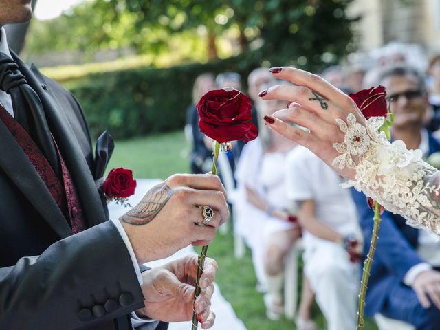 Le mariage de Julien et Léa à Marseille, Bouches-du-Rhône 13