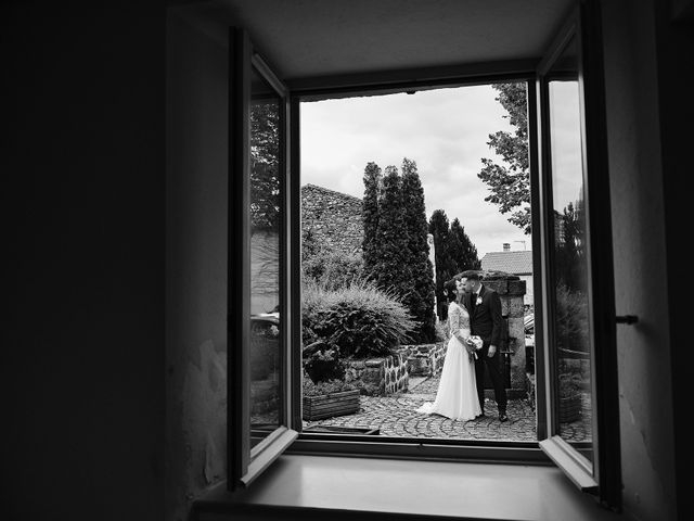 Le mariage de Loic et Mathilde à Marols, Loire 9