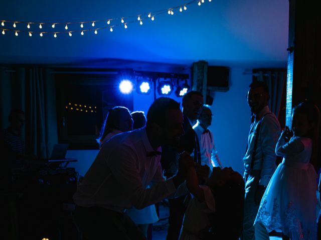 Le mariage de Marie et Céline à Le Pontet, Savoie 7