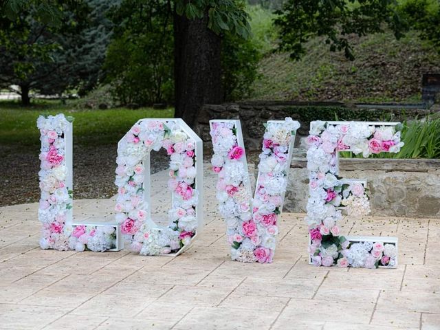 Le mariage de Lo et Julia à Saint-Benoit, Alpes-de-Haute-Provence 2