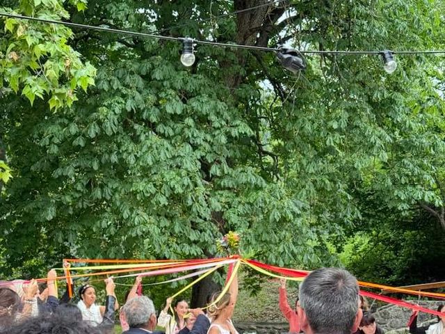 Le mariage de Lo et Julia à Saint-Benoit, Alpes-de-Haute-Provence 4