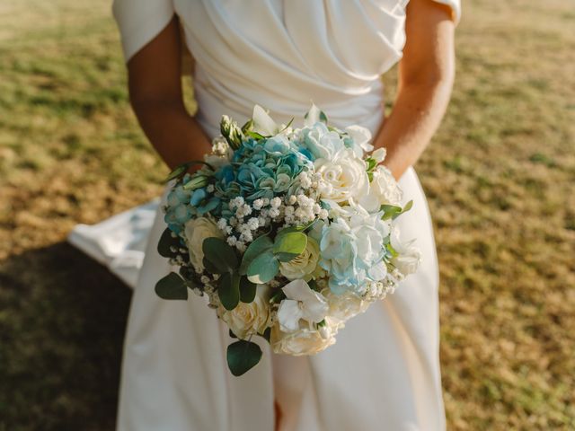 Le mariage de Valentin et Aurélie à Les Mathes, Charente Maritime 7