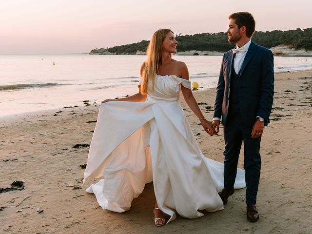 Le mariage de Valentin et Aurélie à Les Mathes, Charente Maritime 12