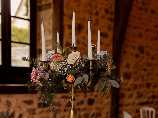 Le mariage de Julien et Elise à Miremont , Puy-de-Dôme 33