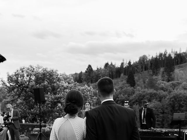 Le mariage de Julien et Elise à Miremont , Puy-de-Dôme 37