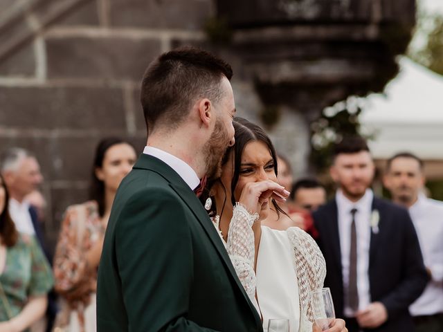 Le mariage de Julien et Elise à Miremont , Puy-de-Dôme 52