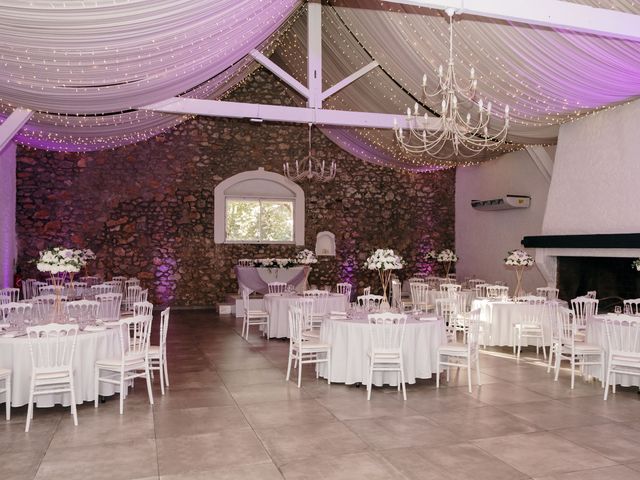Le mariage de Allan et Cheeleyne à La Crau, Var 16