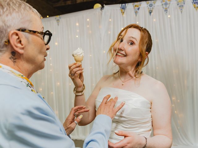 Le mariage de Guillaume et Anne-Sophie à Surgères, Charente Maritime 18