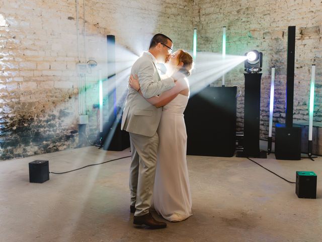 Le mariage de Guillaume et Anne-Sophie à Surgères, Charente Maritime 19