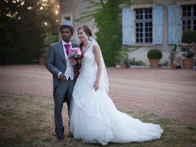 Le mariage de Dylan et Elodie à Anzy-le-Duc, Saône et Loire 33