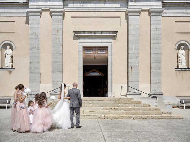 Le mariage de Guillaume et Aurélia à Menthon-Saint-Bernard, Haute-Savoie 15