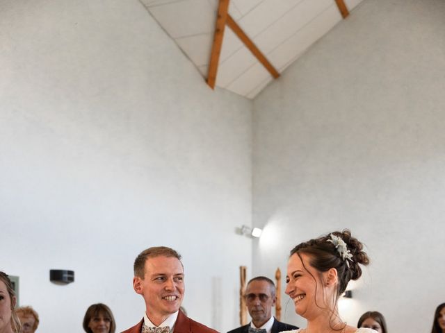Le mariage de Pierre et Aurore à Saint-Rémy-sur-Durolle, Puy-de-Dôme 14