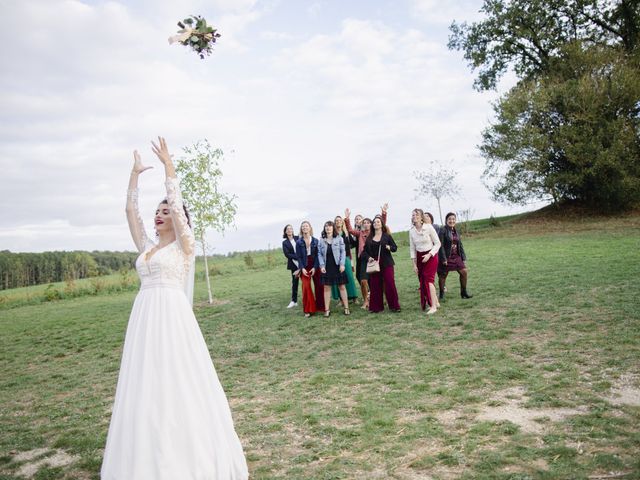 Le mariage de Yoan et Juliette à Saint-Maurice-la-Clouère, Vienne 56