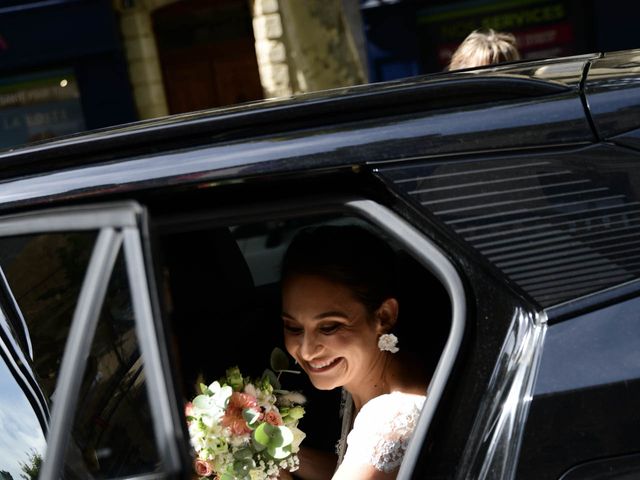 Le mariage de Lorraine et Baptiste à Lussan, Gard 16