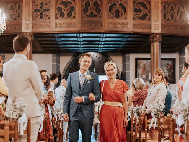 Le mariage de Nathan et Léana à Ornans, Doubs 40