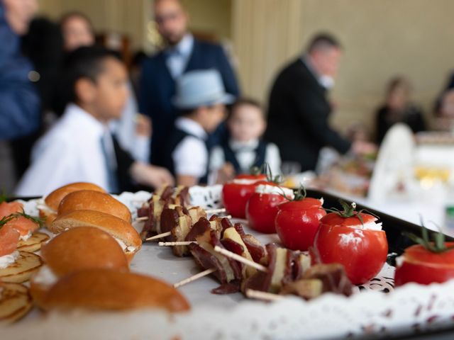 Le mariage de Donovan et Alexia à Nouan-le-Fuzelier, Loir-et-Cher 32