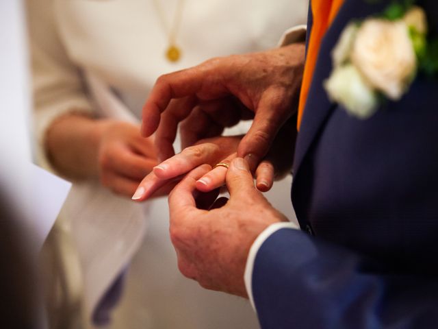 Le mariage de Jean-Charles et Marie-Ange à Les Angles, Gard 7