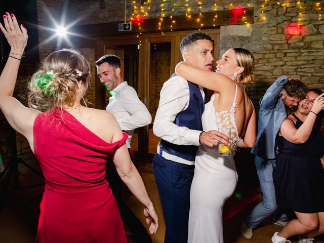 Le mariage de Michaël et Anaïs à Azay-le-Brûlé, Deux-Sèvres 128