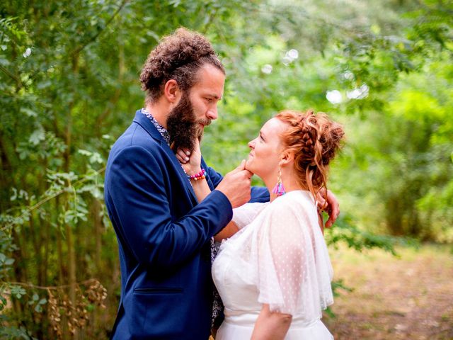 Le mariage de Julien et Lise à Châteauneuf-sur-Sarthe, Maine et Loire 21