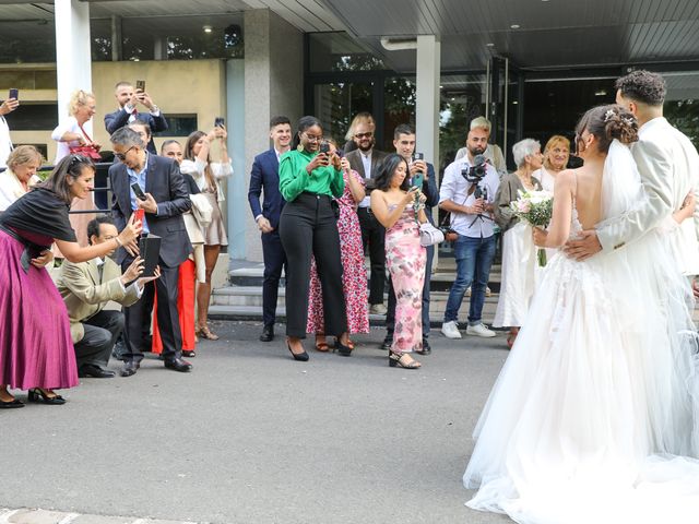 Le mariage de Yacine et Julie à Rosny-sous-Bois, Seine-Saint-Denis 22