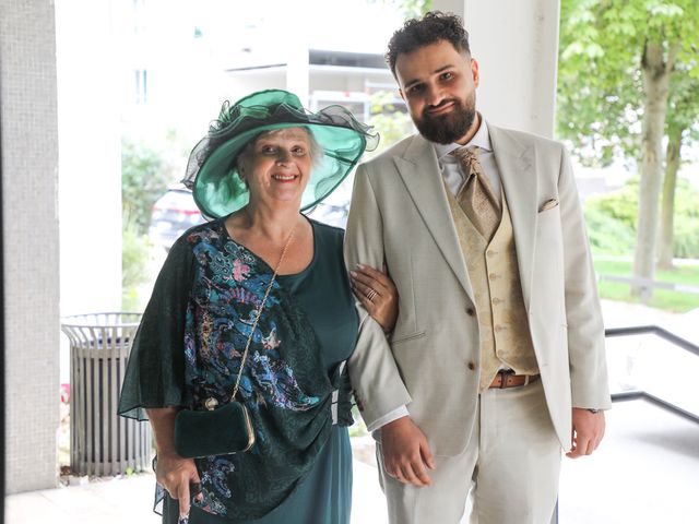 Le mariage de Yacine et Julie à Rosny-sous-Bois, Seine-Saint-Denis 23