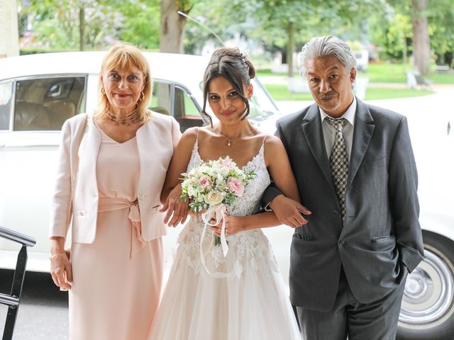 Le mariage de Yacine et Julie à Rosny-sous-Bois, Seine-Saint-Denis 25