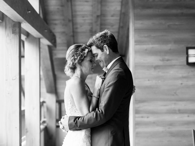 Le mariage de Laurent et Anaïs  à La Clusaz, Haute-Savoie 23
