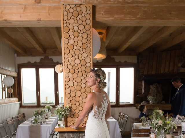 Le mariage de Laurent et Anaïs  à La Clusaz, Haute-Savoie 24