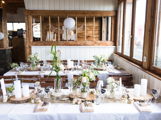 Le mariage de Laurent et Anaïs  à La Clusaz, Haute-Savoie 38