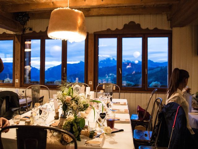 Le mariage de Laurent et Anaïs  à La Clusaz, Haute-Savoie 81