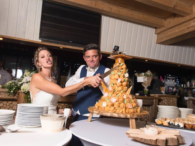 Le mariage de Laurent et Anaïs  à La Clusaz, Haute-Savoie 86