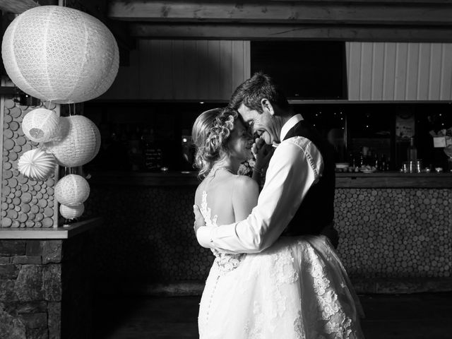 Le mariage de Laurent et Anaïs  à La Clusaz, Haute-Savoie 87