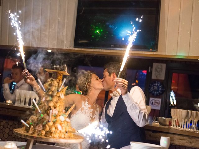 Le mariage de Laurent et Anaïs  à La Clusaz, Haute-Savoie 91