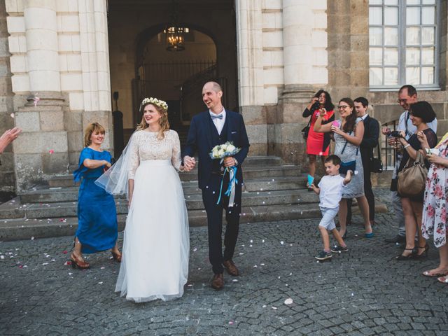 Le mariage de Raphaël et Alina à Châteaubourg, Ille et Vilaine 10