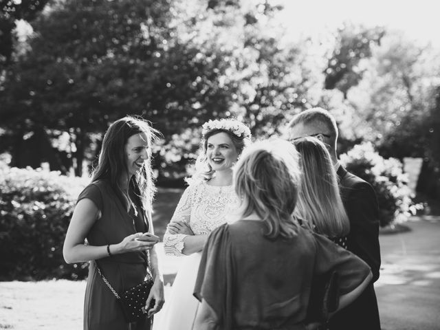 Le mariage de Raphaël et Alina à Châteaubourg, Ille et Vilaine 14