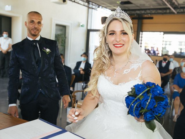 Le mariage de Sofiane et Amandine à Marseille, Bouches-du-Rhône 11