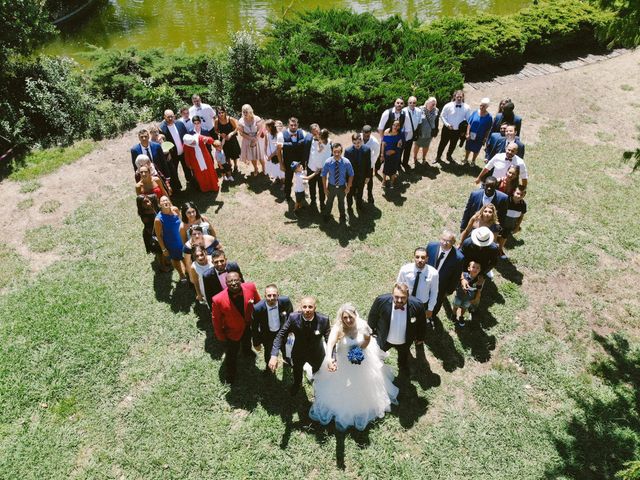 Le mariage de Sofiane et Amandine à Marseille, Bouches-du-Rhône 14