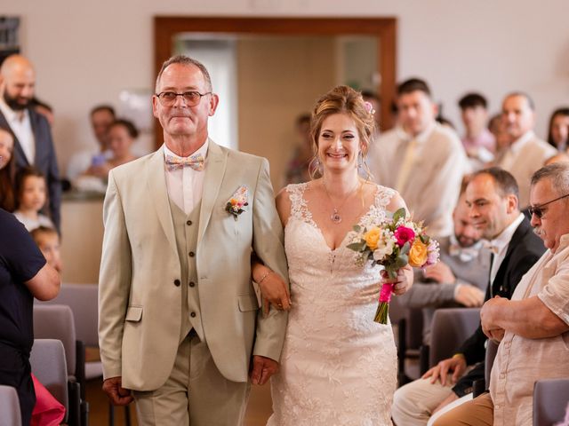 Le mariage de Frédéric et Marine à Vouillé, Vienne 37