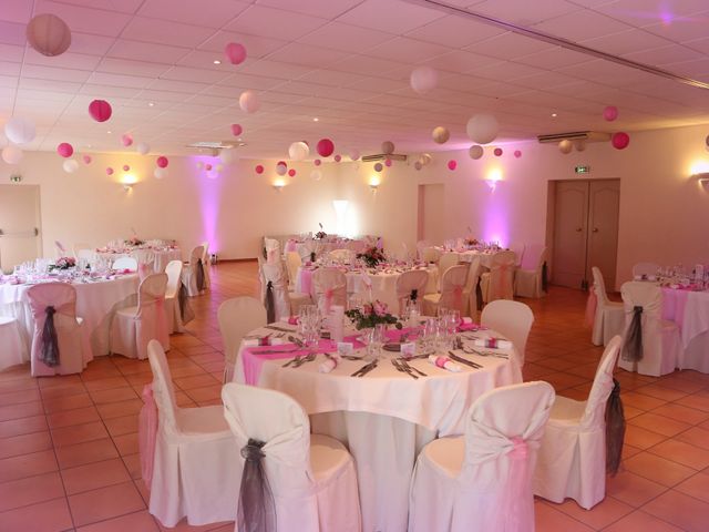 Le mariage de Nathalie et Alexandre à Ventabren, Bouches-du-Rhône 46